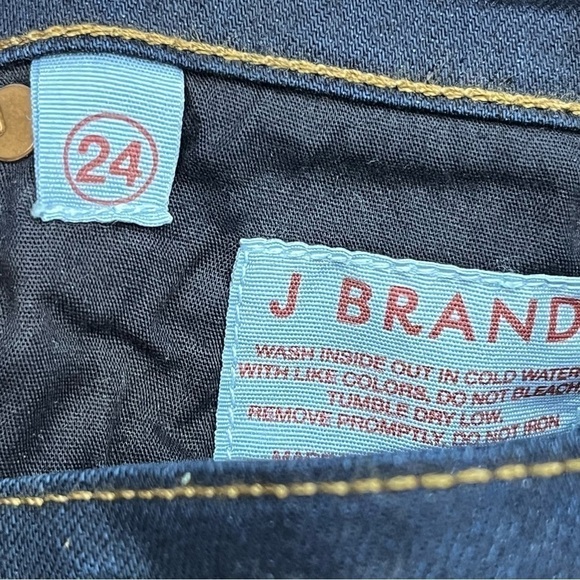 J brand cigarette leg jeans - Picture 4 of 7
